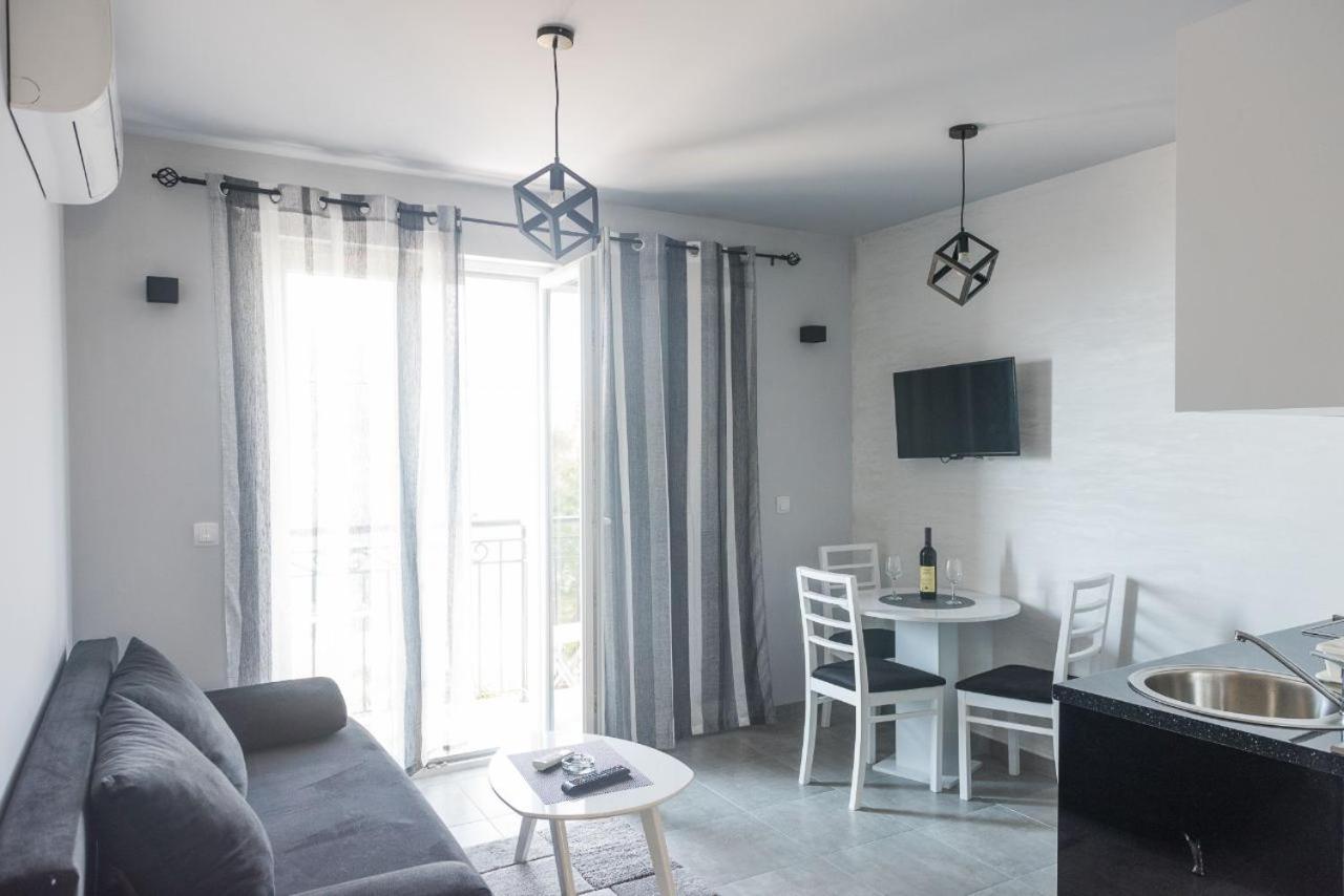 " Tiamat " Apartmani Тиват Экстерьер фото