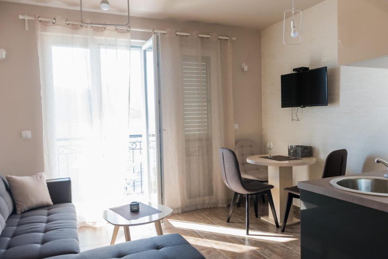 " Tiamat " Apartmani Тиват Экстерьер фото