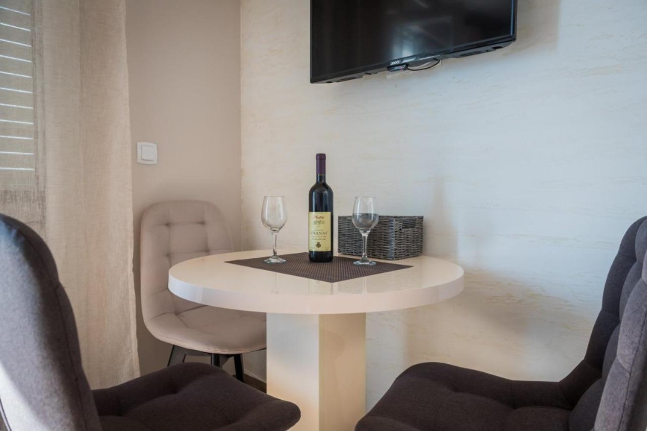 " Tiamat " Apartmani Тиват Экстерьер фото