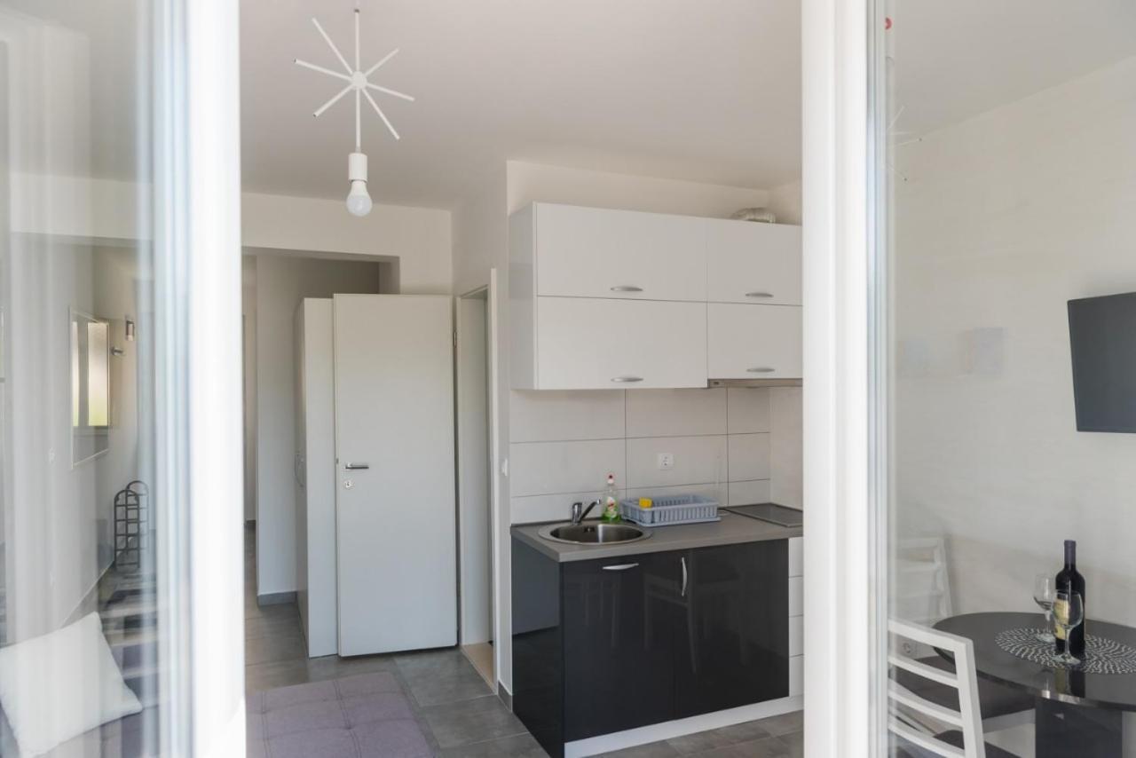 " Tiamat " Apartmani Тиват Экстерьер фото