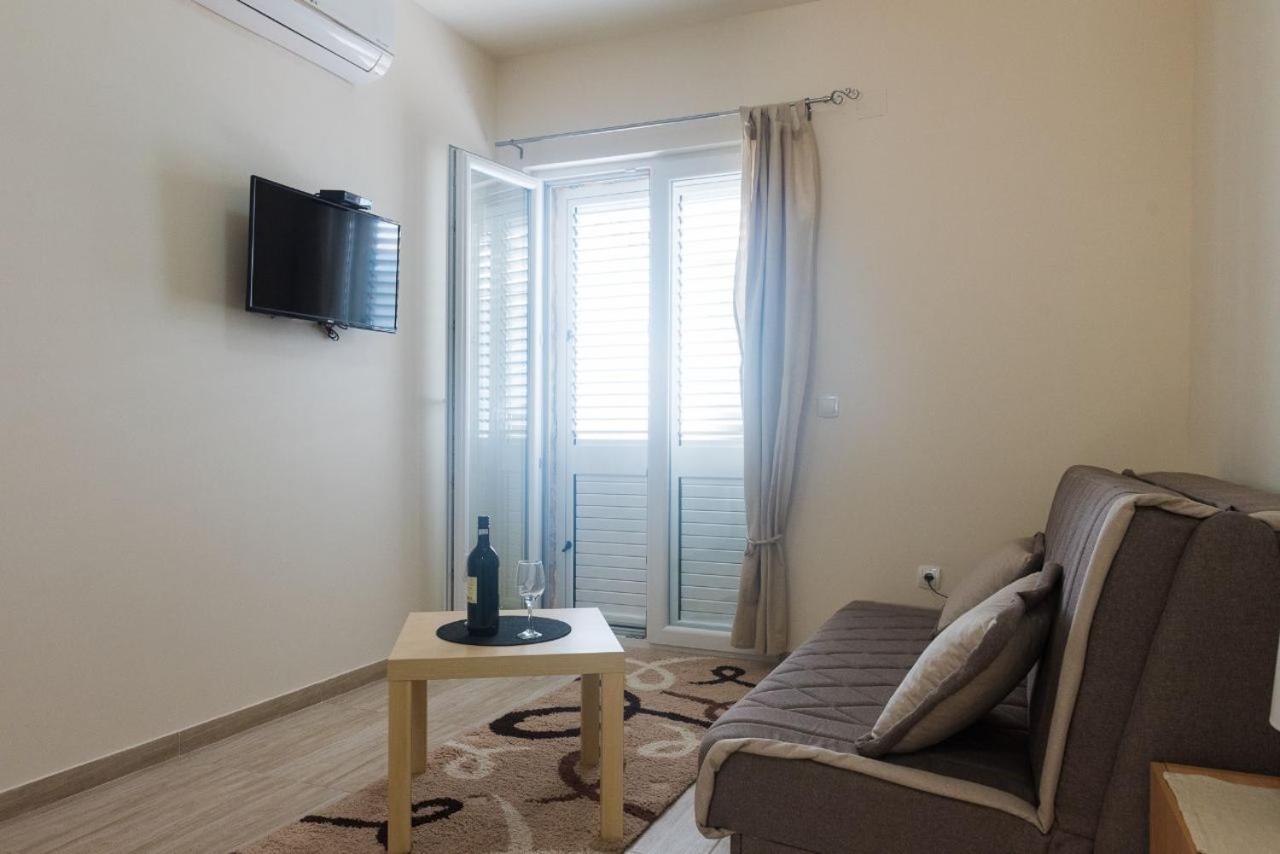 " Tiamat " Apartmani Тиват Экстерьер фото
